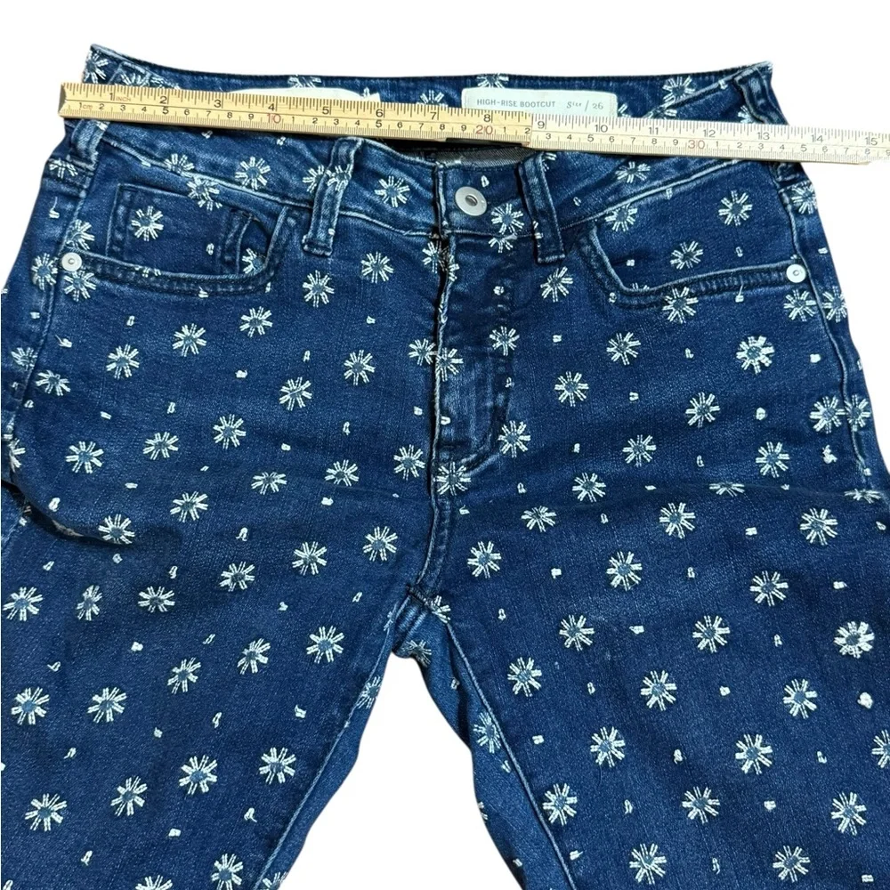 Pilcro Embroidered High-Rise Cropped Starbursts Pattern‎ Bootcut Jeans Sz 26